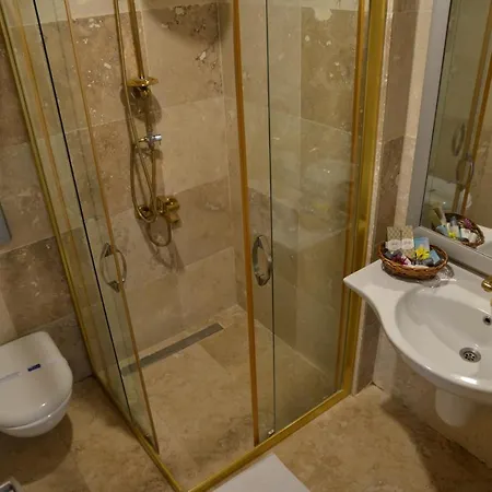 Ebruli Cunda Bed & Breakfast Ayvalı