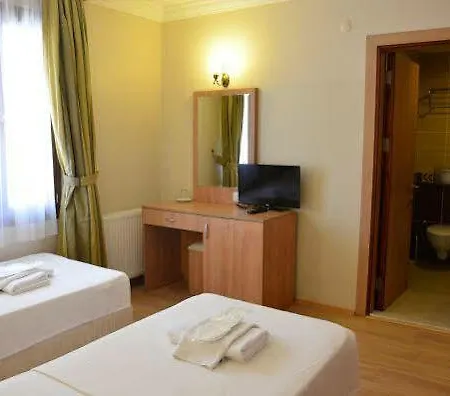 Ebruli Cunda Ayvalı