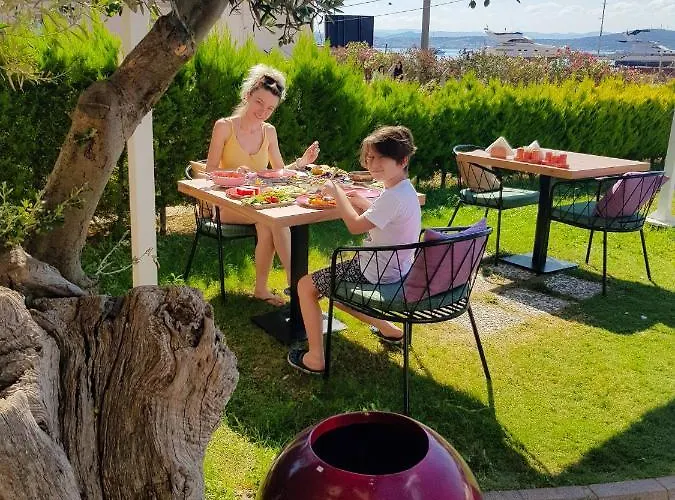 Panzió Ebruli Cunda Ayvalı