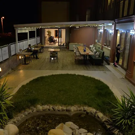 Ebruli Cunda Ayvalı