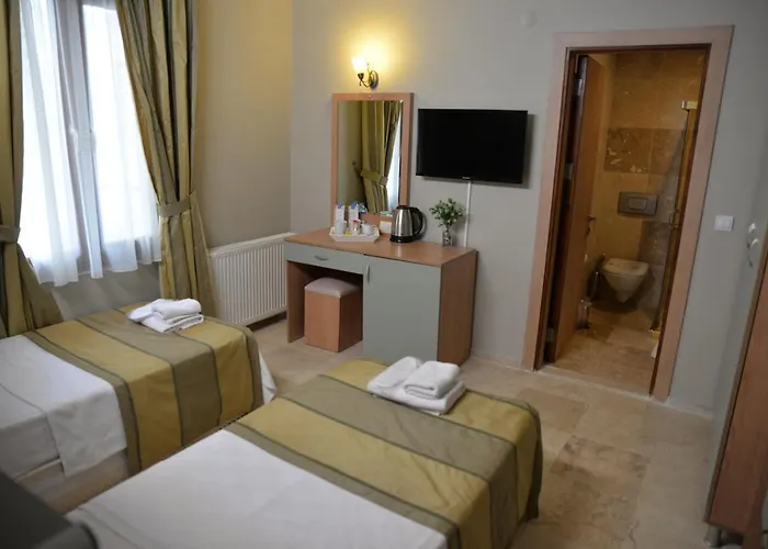 Ebruli Cunda Bed & Breakfast