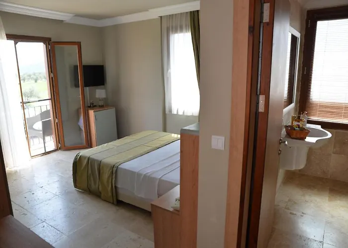 Ebruli Cunda Ayvalik