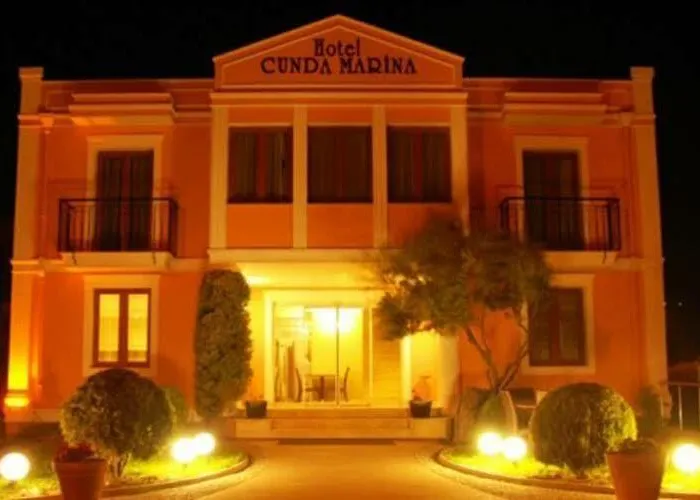 Ebruli Cunda Bed & Breakfast